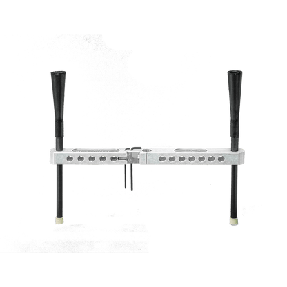 The G Tee 3N1 crossbar fitted to an upright, with two extra cup arms extending outward.