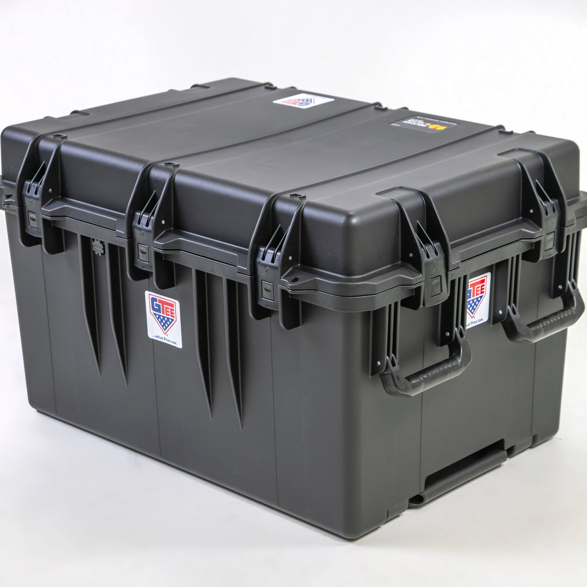 The closed transport case at a three quarter angle on a white background.