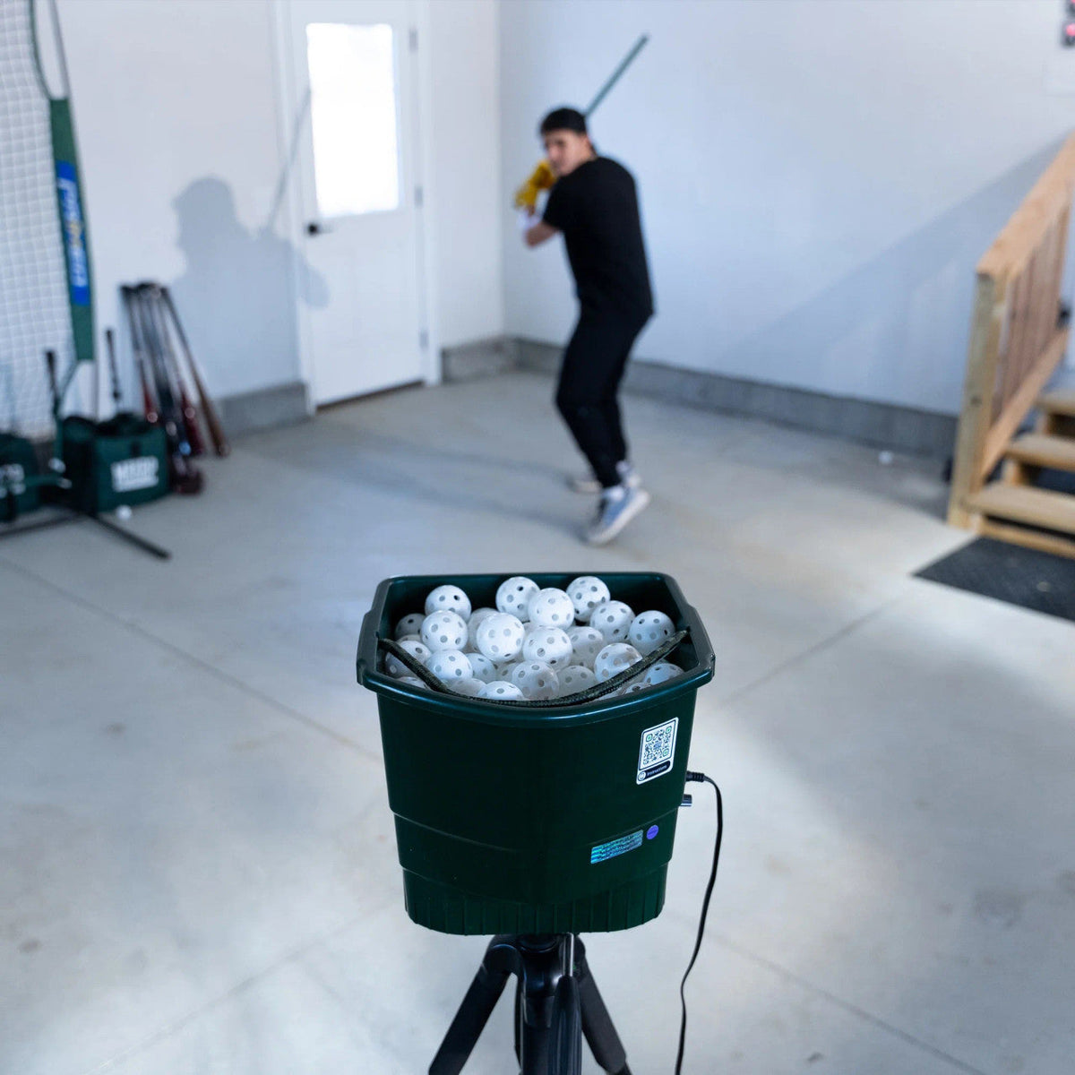 MaxBP Original Pitching Machine - Small Ball Reaction Training for ...