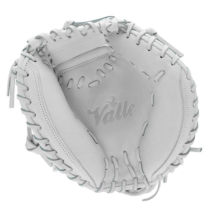Valle Eagle 27S catcher's training mitt, open pocket facing the camera