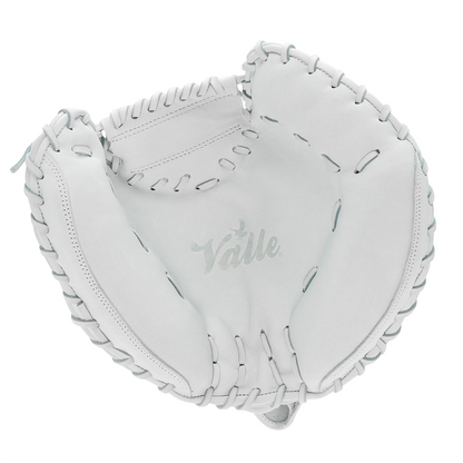 Valle Eagle 32HW 32 inch catchers training mitt with a half web, pocket view