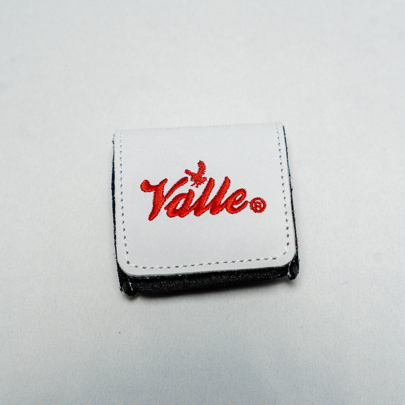 Valle Eagle Back Hand leather wrist back wrap, pocket view