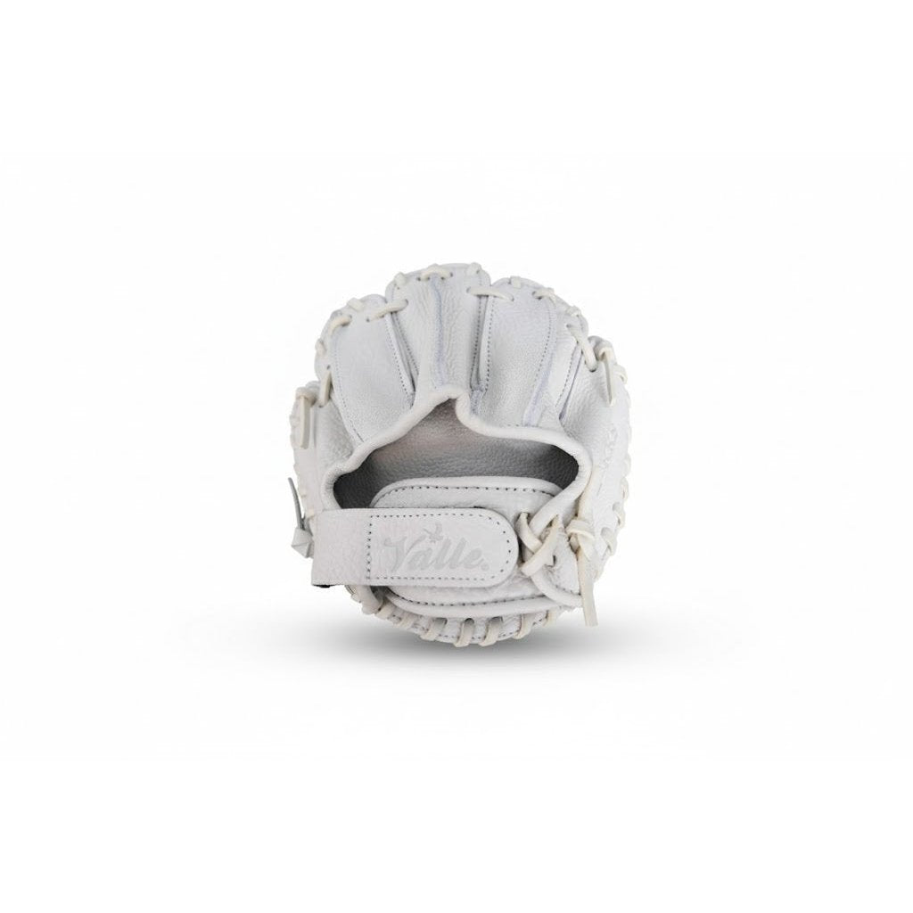 Valle Eagle KKS ambidextrous training glove, back of the hand with the wrist strap