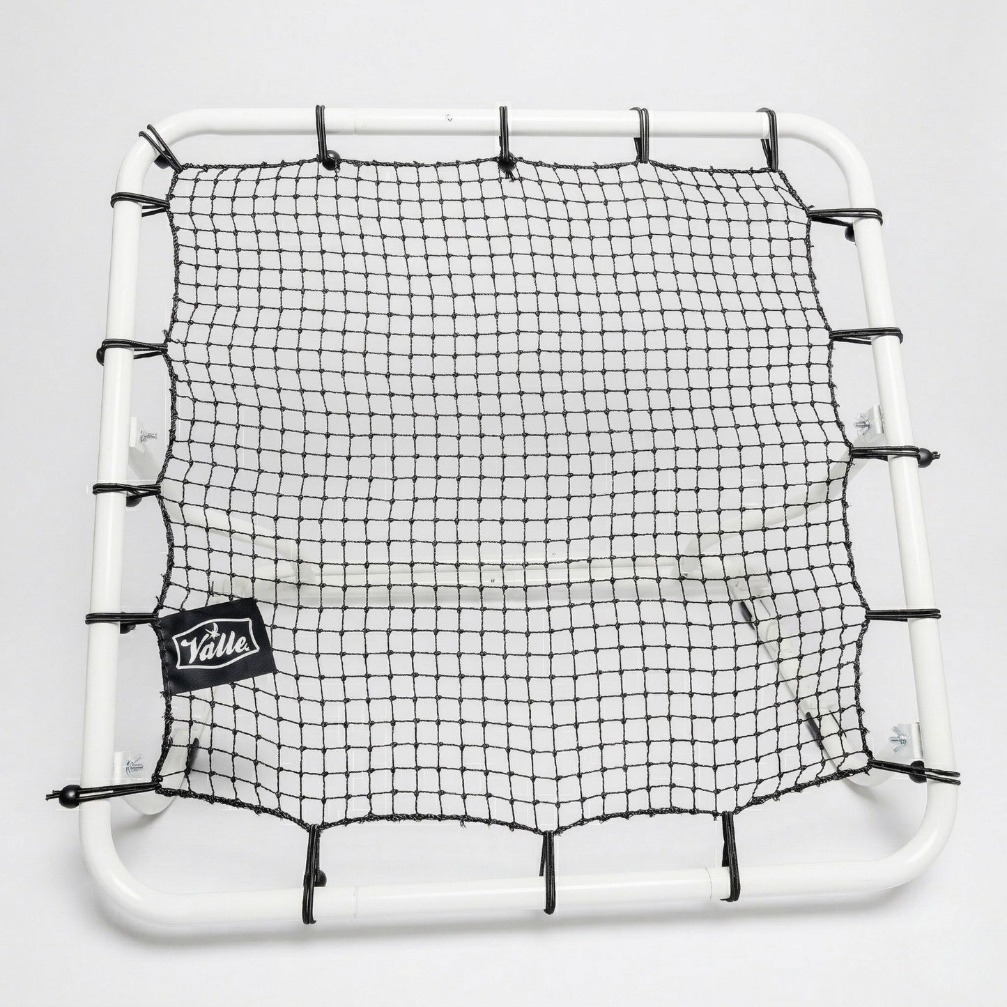 Valle pitchback rebounder, 28 inch square net on its frame